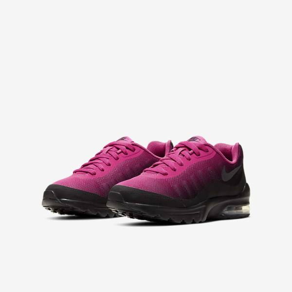 Nike Air Max Invigor Older Lasten Tennarit Mustat Harmaat | NK124ANS