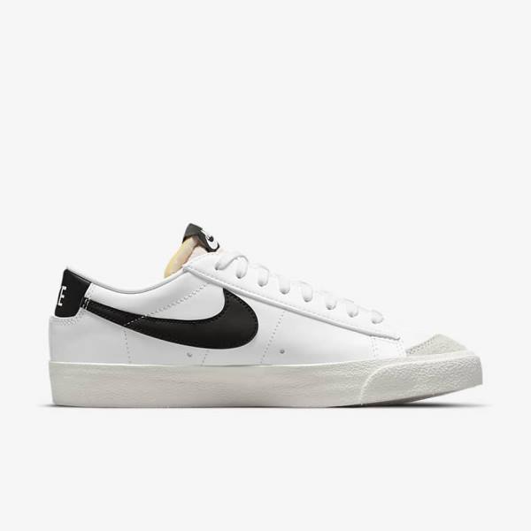 Nike Blazer Low 77 Naisten Tennarit Valkoinen Mustat | NK461JUZ