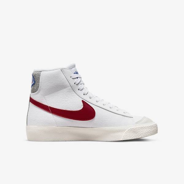 Nike Blazer Mid 77 Older Lasten Tennarit Valkoinen Vaaleanharmaat Punainen | NK625KEN