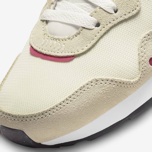 Nike Venture Runner Naisten Tennarit Keltainen Mustat | NK149BXM