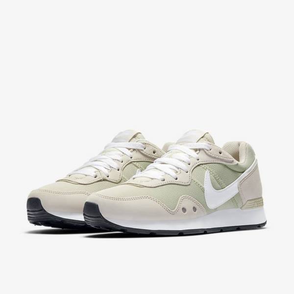 Nike Venture Runner Naisten Tennarit Vaaleanbeige Vaaleanbeige Valkoinen | NK367XAT