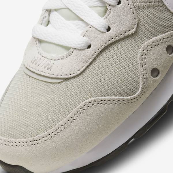 Nike Venture Runner Naisten Tennarit Vaaleanbeige Vaaleanbeige Valkoinen | NK367XAT